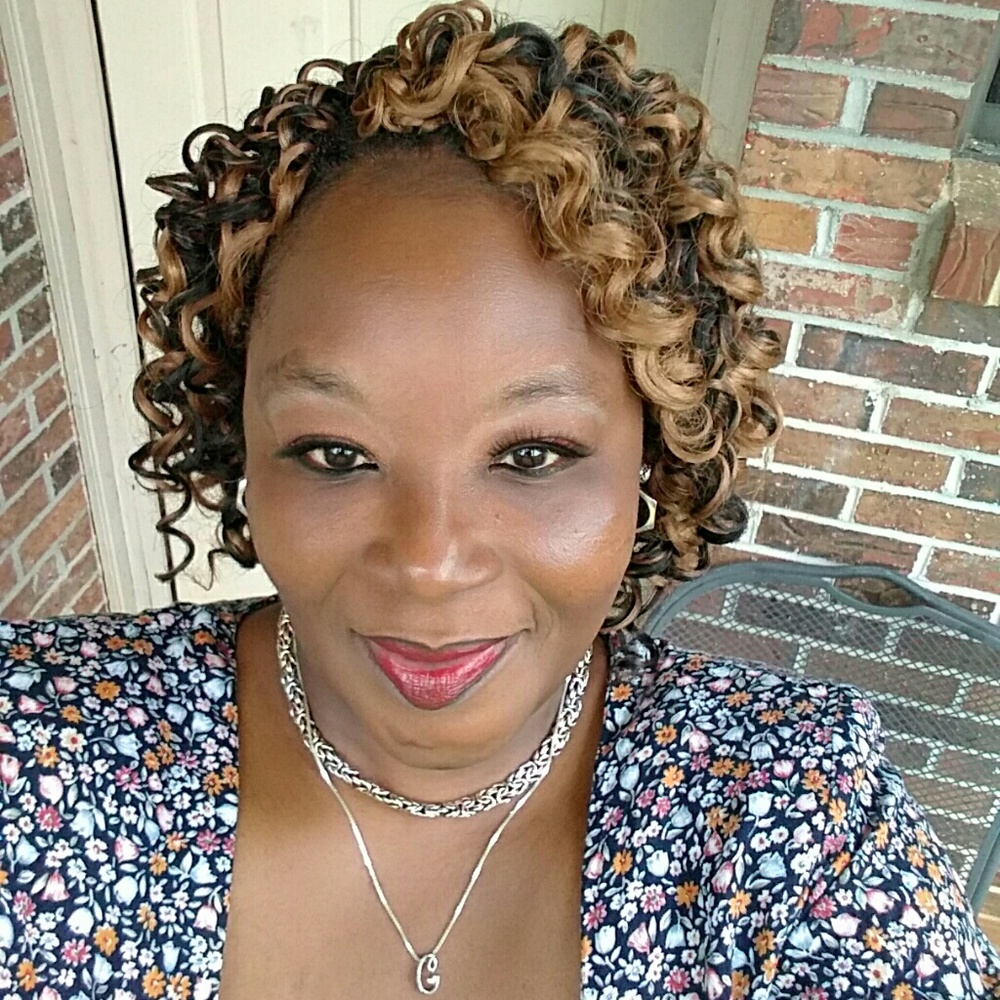 Meet your Posher, Charise